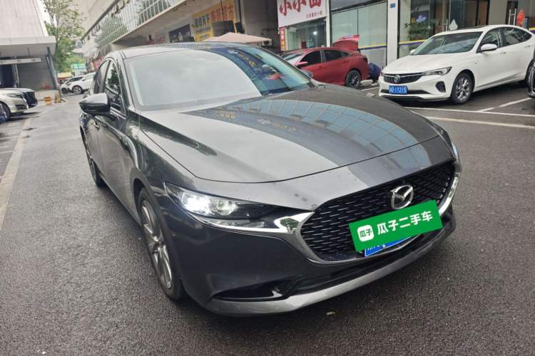 Used Mazda 3 Axela 2021 2.0L Automatic ZhiXuan Edition Front Right 45 Deg