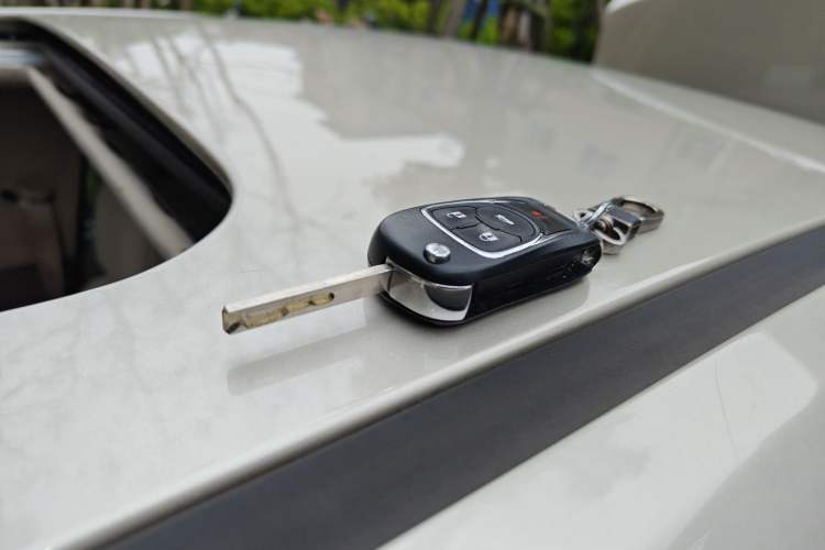 Used Buick GT 2013 GT 1.6L Automatic Fashion Edition Vehicle Key