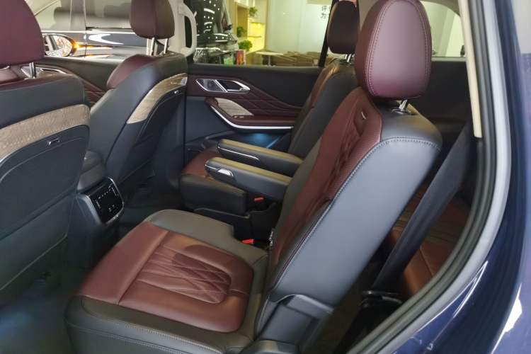 Used Hongqi HS7 2023 2.0T Automatic All-Wheel-Drive Flagship Edition Six Seats