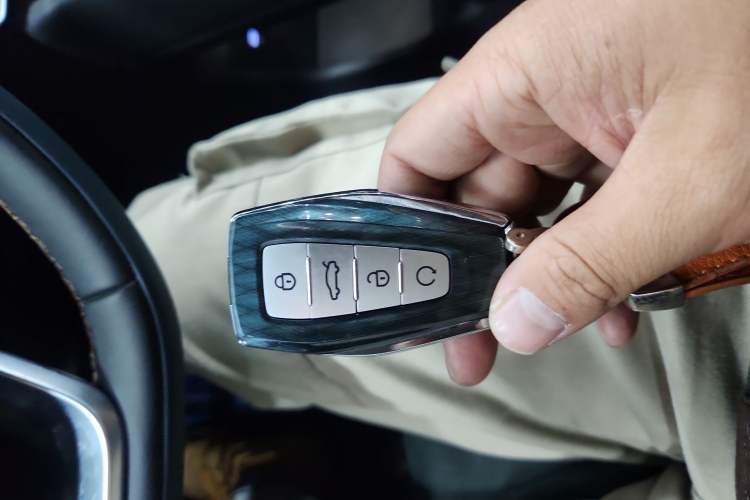 Used Geely Auto Monjaro L 2023 2.0TD High-Power Automatic Two-Wheel Drive Flagship Version
