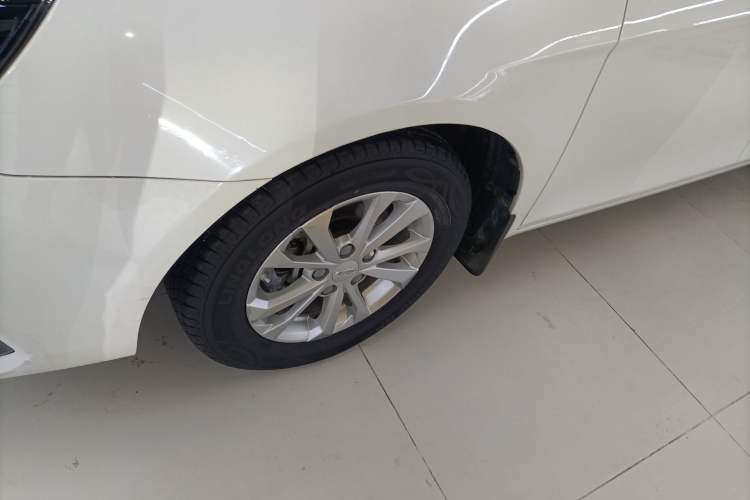 Used Geely Auto Emgrand 2021 UP 1.5L CVT Comfort Model Left Front Wheel Hub