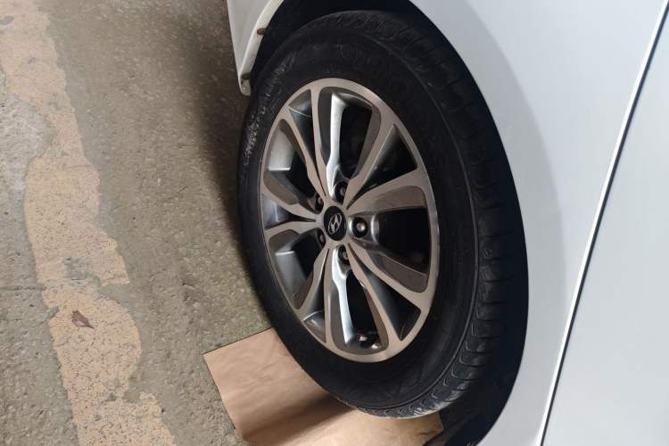 Used Hyundai Sonata 2014 2.4L Automatic Leading Edition China V Standard