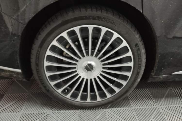 Used Hima Stelato S9 2025 Extended-Range Ultra Right Rear Wheel Hub