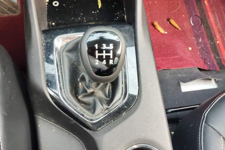 Used Soueast DX3 2019 1.5L Manual Luxury Model China VI Standard
