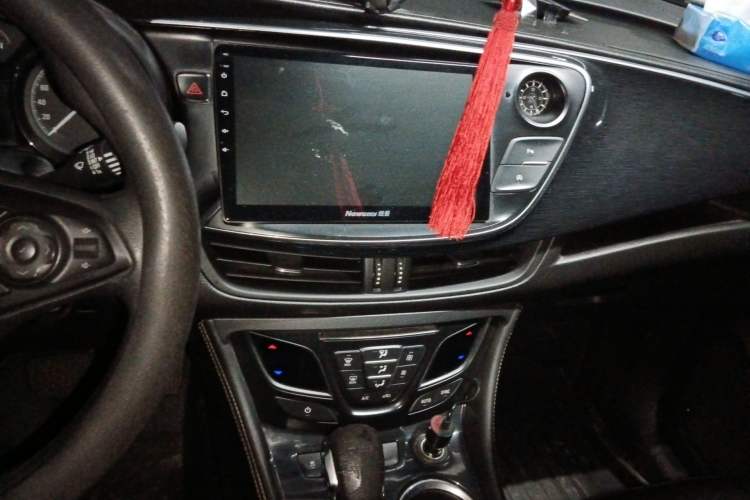 Used Buick Envision 2015 20T Two-Wheel-Drive Leading Model Audio And AC Panel