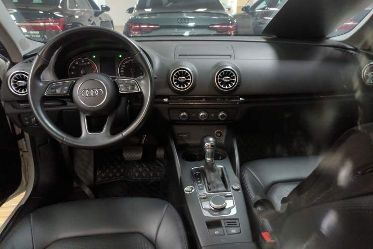 Used Audi A3 2018 30th Anniversary Edition Limousine 35 TFSI Ambition Model
