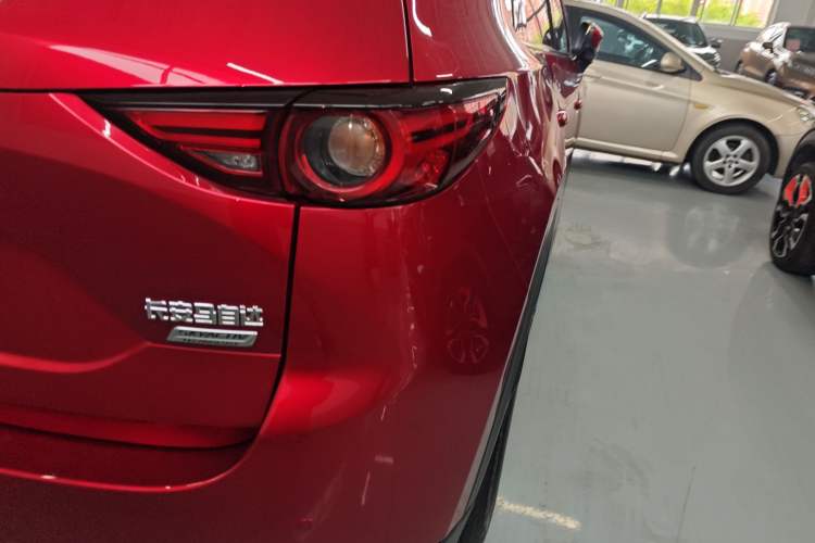 Used Mazda CX-5 2019 Cloud-Controlled Version 2.0L Automatic 2WD Smart Enjoyment Model China VI Standard Right Rear Taillight