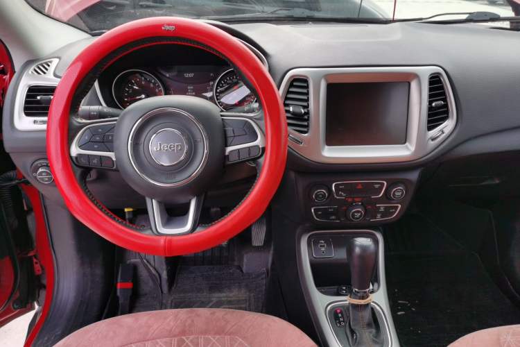 Used Jeep Compass 2017 200T Automatic Family Edition