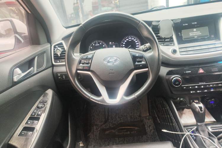 Used Hyundai Tucson 2015 1.6T Dual-Clutch Two-Wheel-Drive Smart Model