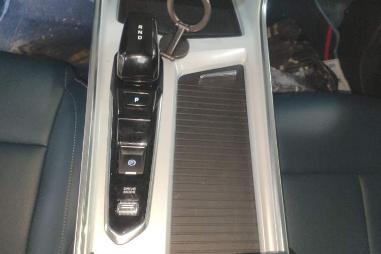 Used Geely Auto Jiajie 2023 Geely Jiaji L 1.5TD DCT Luxury Model
