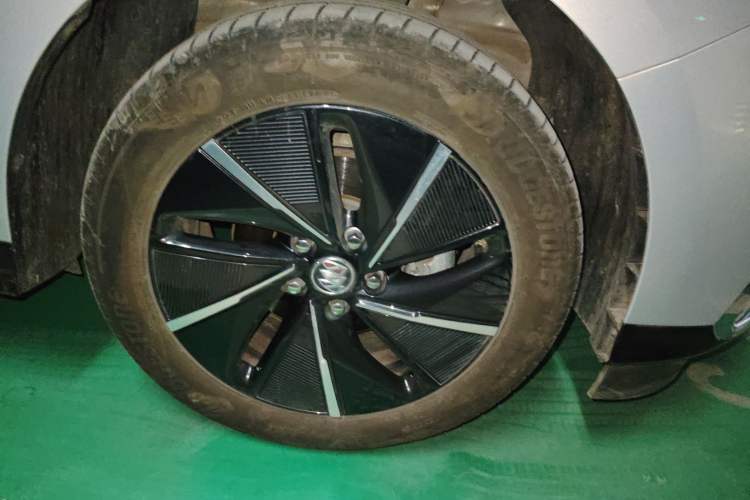 Used Buick Velite 6 2024 430km Enjoyment Version Right Front Wheel Hub