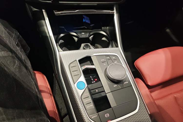 Used BMW i3 2024 eDrive 40 L Midnight Edition Gear Lever