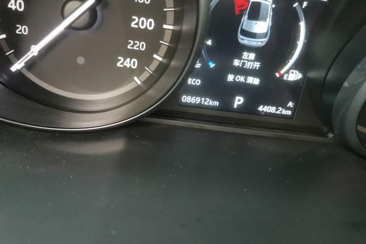 Used Land Rover Discovery Sport 2018 240 PS SE Version
