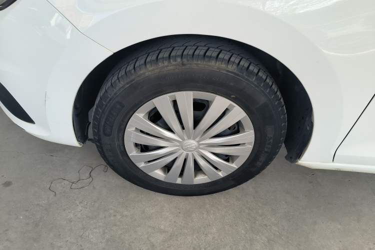 Used Volkswagen Santana 2021 1.5L Automatic Fashion Edition Left Front Wheel Hub