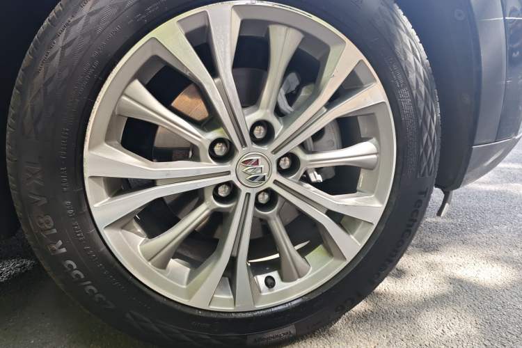 Used Buick Envision 2022 Encore Plus 652T Five-Seat Luxury Model
