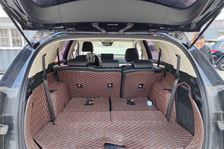 Used BYD Tang 2019 2.0T Automatic SmartConnect Prestige 7-Seater China VI Standard