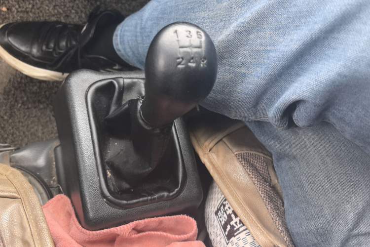 Used Wuling Zhiguang 2015 1.2L Practical LS-I Model Gear Lever