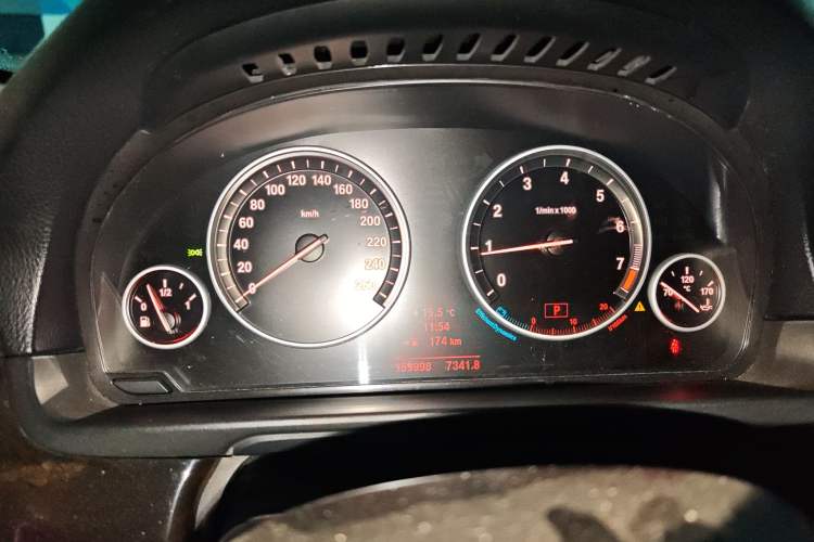 Used BMW 5 Series 2013 525Li Leading Model Instrument Cluster