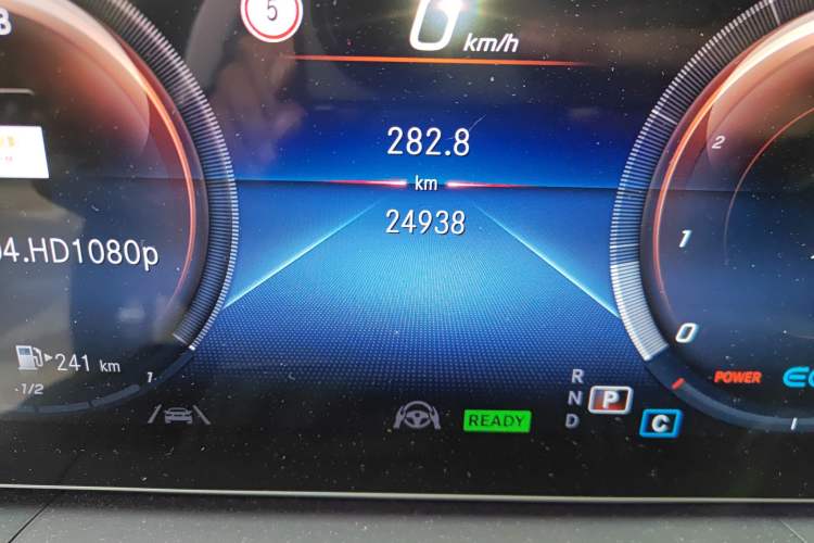 Used Mercedes-Benz GLE 2020 Restyled GLE 450 4MATIC Luxury Edition Odometer Close Up