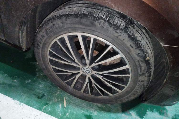 Used Volkswagen Touran 2016 Volkswagen Touran L 280TSI DSG Luxury Edition
