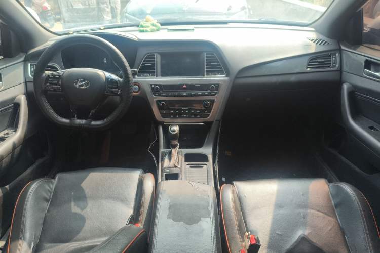 Used Hyundai Sonata 2017 1.6T GLS Smart Model Center Console