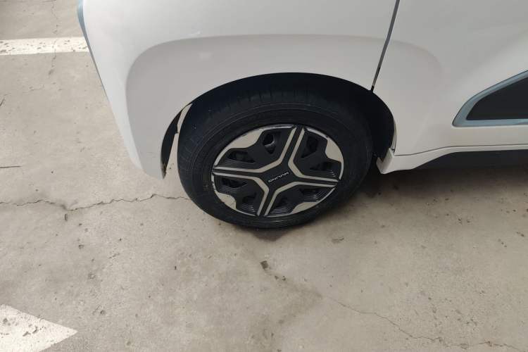 Used Wuling NAMMIEV 2021 Playful Model – High-Power Version Right Rear Wheel Hub
