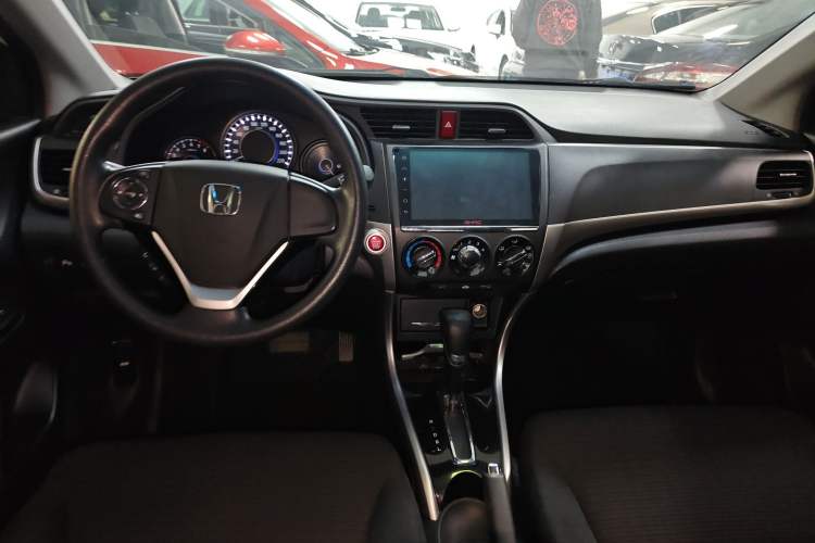 Used Honda Crider 2016 1.8L CVT Luxury Edition
