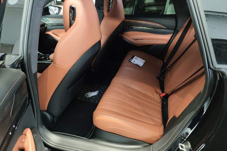 Used IM L7 2022 Dynamic Model