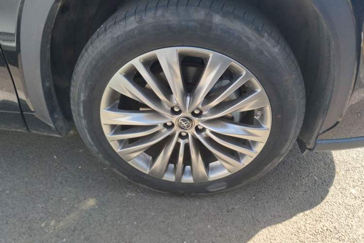 Used Toyota Highlander 2024 380T Four-Wheel Drive Luxury Version 7 Seats Right Front Wheel Hub