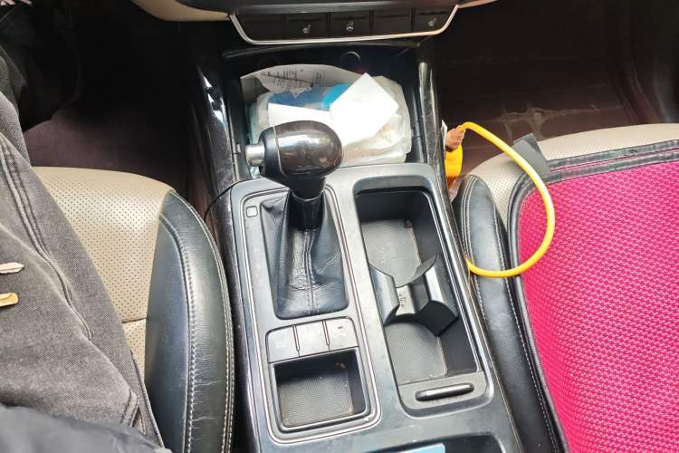 Used Kia Sorento 2015 Sorento L 2.2T Diesel 4WD Elite Edition 7 Seats China IV Standard
