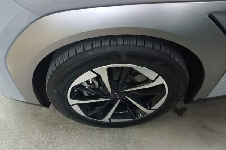 Used AION Y 2022 Plus 70 Smart Edition

