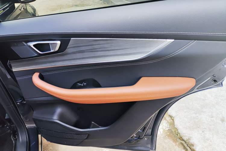 Used Chery Tiggo 8 PLUS 2022 290TGDI DCT Luxury Edition+