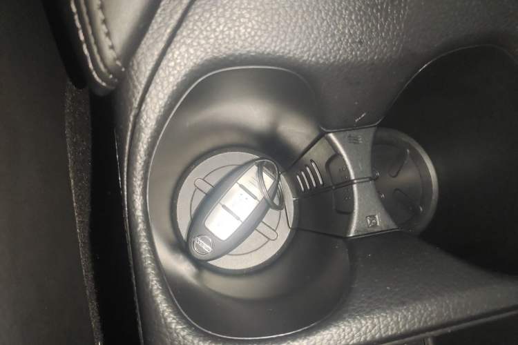 Used Nissan X-Trail 2019 2.0L CVT Smart Connect Comfort Edition 2WD