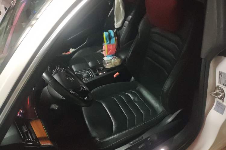 Used Volkswagen FAW-Volkswagen CC 2019 330TSI Glamour Edition China VI
