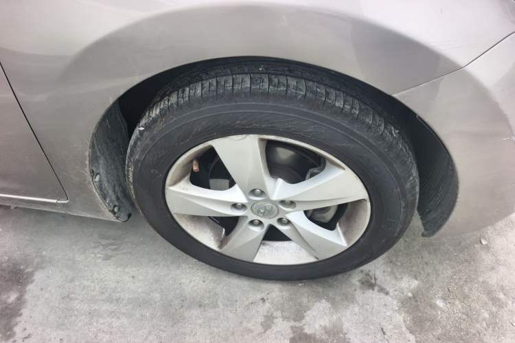 Used Hyundai Elantra (5th Generation / Langdong) 2012 1.6L Manual Fashion Edition