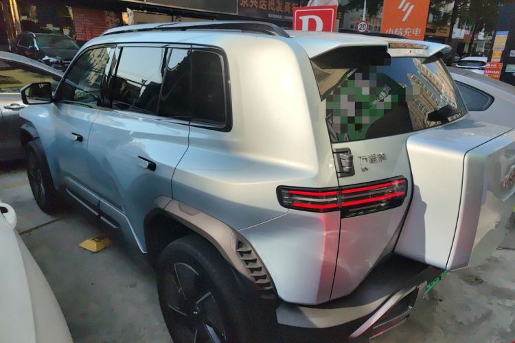 Used Formula Leopard Titanium 3 2025 501KM All-Wheel Drive Intelligent Driving Ultra Version