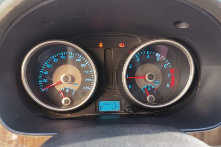 Used Buick Excelle 2015 1.5L Automatic Classic Model
