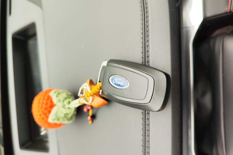 Used Ford Explorer 2023 EcoBoost 285 4x4 ST-LINE 6-Seater
