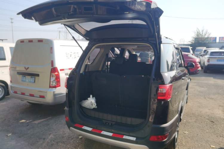 Used Dongfeng Fengon 370 2020 S370 1.5L CVT Luxury 7-Seater