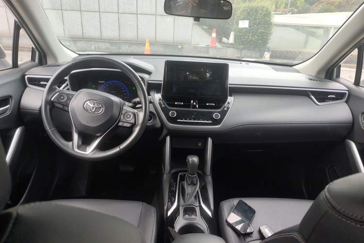 Used Toyota Corolla Cross 2022 2.0L Flagship Edition Center Console