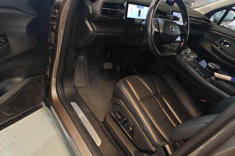 Used Nio ES8 2018 Founder Edition Driver Seat