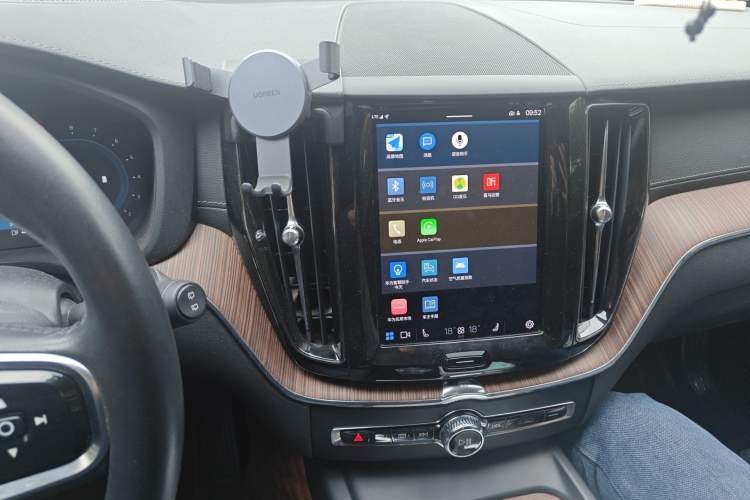 Used Volvo XC60 2022 B5 4x4 Smart Luxury Edition