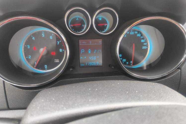 Used CHANGAN CS35 2015 1.6L Automatic Prestige Model China IV Standard
