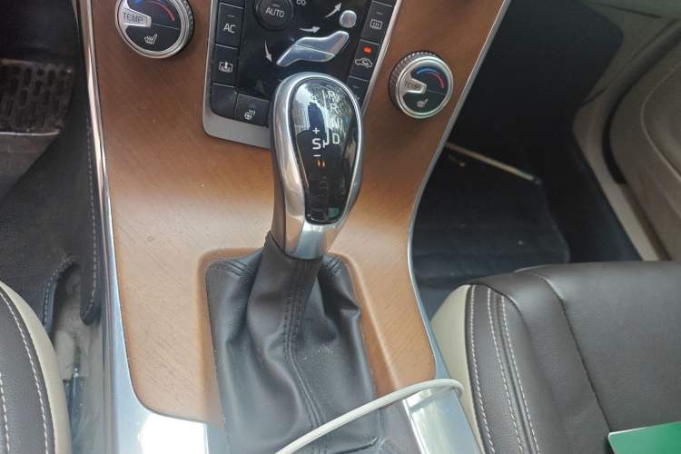 Used Volvo S60 2016 S60L T5 Smart Upgrade Edition
