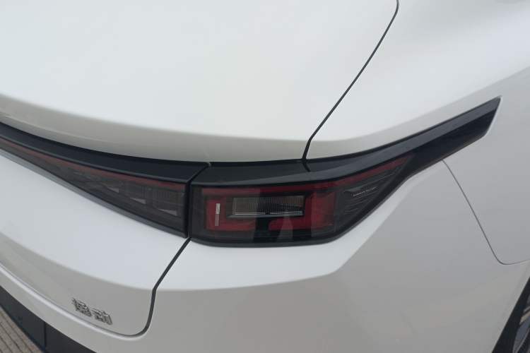 Used Changan Eado 2025 Blue Whale 1.5T 500Bar Prestige Model
