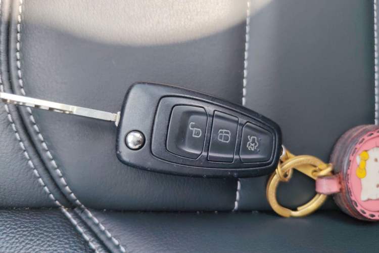 Used Ford Kuga 2018 EcoBoost 180 Two-Wheel-Drive Platinum Edition
