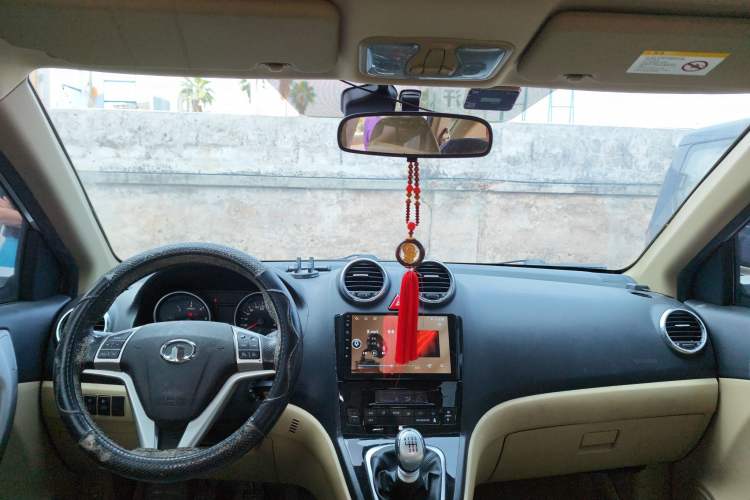 Used Haval H6 2011 2.0L Manual Two-Wheel Drive Elite Version