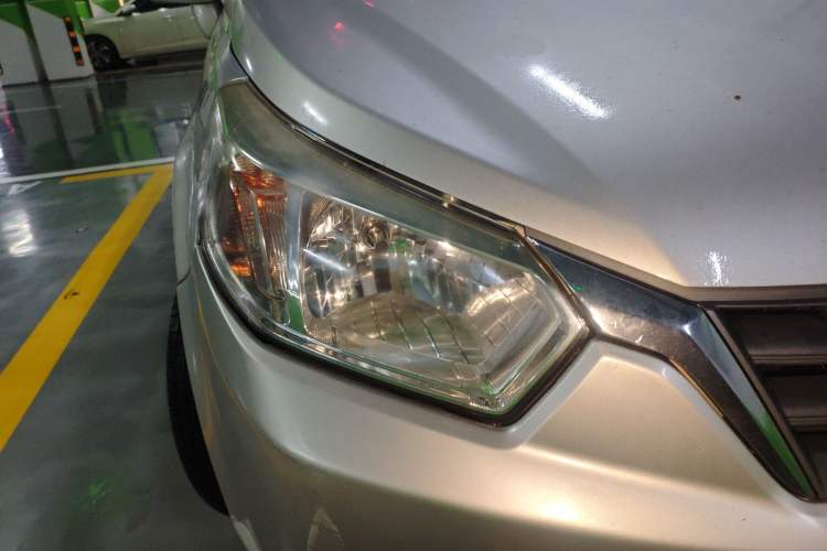 Used Venucia D50 2013 1.6L Manual Fashion Edition