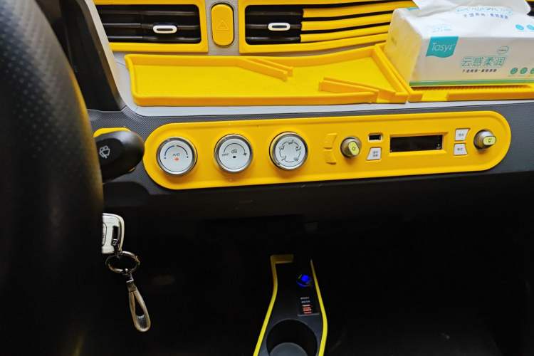 Used Wuling Hongguang MINIEV 2021 Macaron Premium Model – Lithium Iron Phosphate