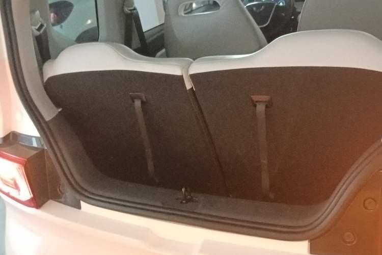 Used Wuling Hongguang MINIEV 2021 Macaron Premium Model – Lithium Iron Phosphate